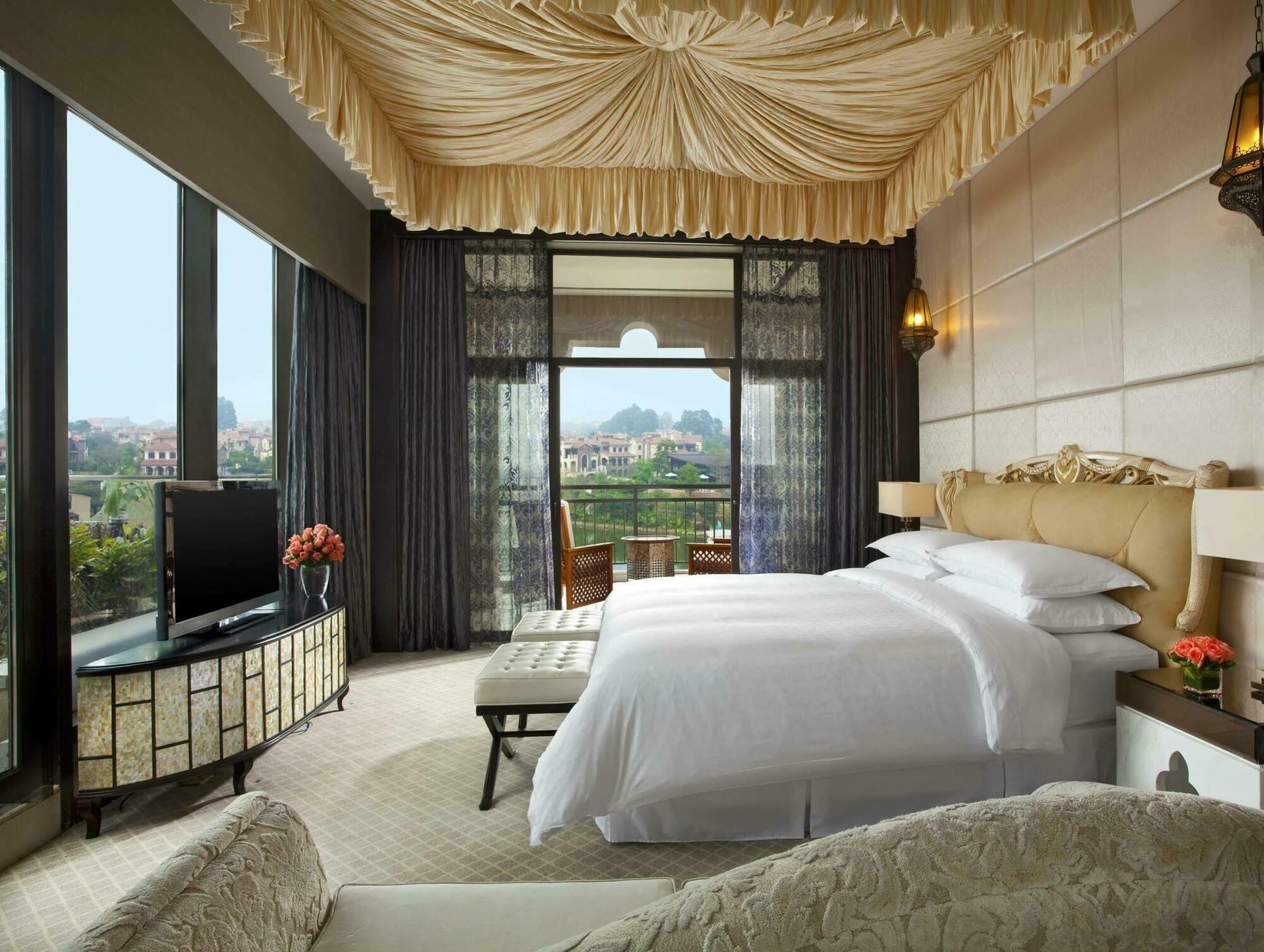 Sheraton Qingyuan Lion Lake Resort Экстерьер фото
